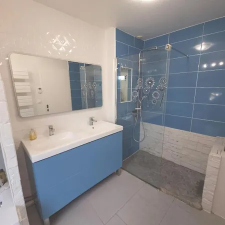 Hébergement de vacances Maison De Famille 4-6 Personnes A 5 Min Du Futuroscope