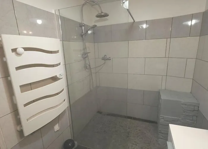 Maison De Famille 4-6 Personnes A 5 Min Du Futuroscope *